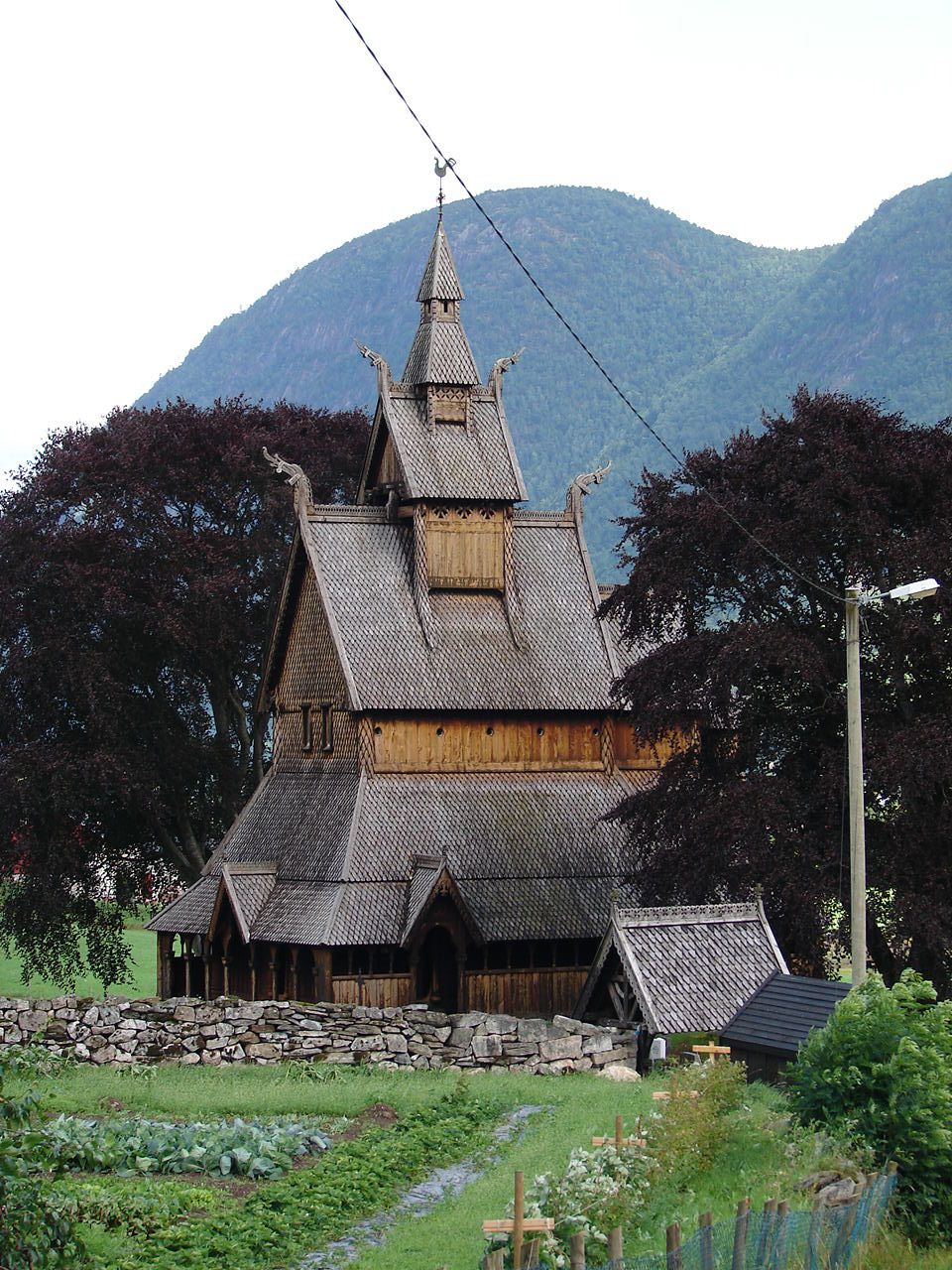 Hopperstad Kirke, Vik